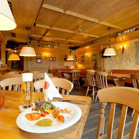 Отель Restaurant & Baumhaus Hagen