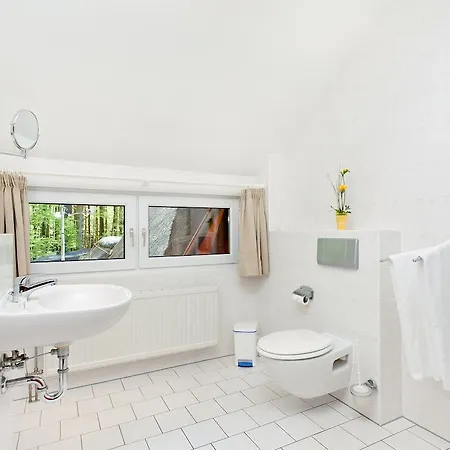 Отель Restaurant & Baumhaus Hagen Засниц