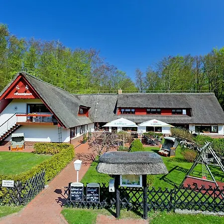 Hotel Restaurant & Baumhaus Hagen Sassnitz